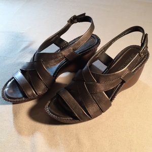 St John’s Bay Metallic Leather Sandals